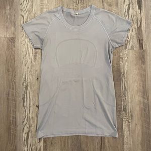 Lululemon Swiftly Tech Light Blue Short Sleeve Top Size 10